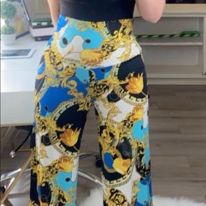 Hola chicas vendo este hermoso palazzo de temporada tallas SML $25